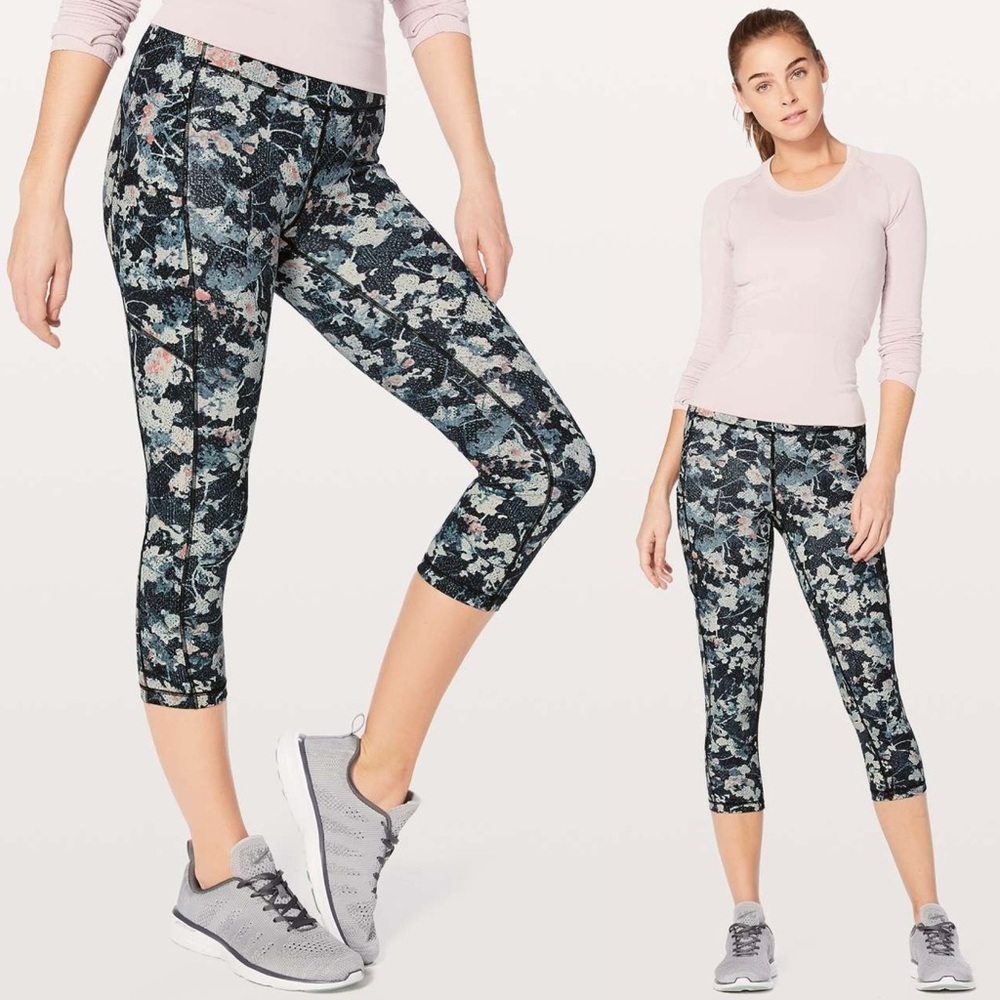 Lululemon Speed Up Crop 21" Leggings in Spring Bloom Multi Sz 4